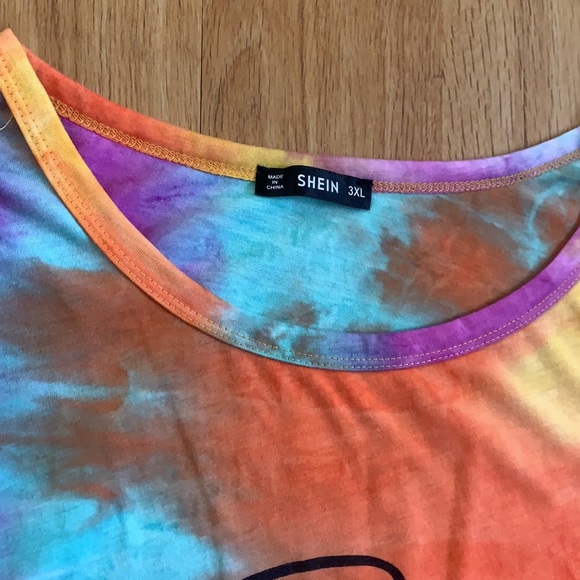 🚨SOLD🚨 Tye-Dye Crop Top - Picture 2 of 4